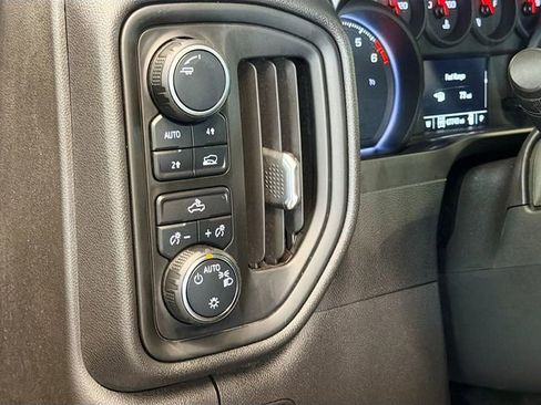 Used 2019 Chevrolet Silverado 1500 Custom w/ Custom Max Trailering Package image 10