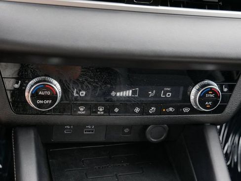 Used 2024 Mitsubishi Outlander SE AWD/4WD image 21