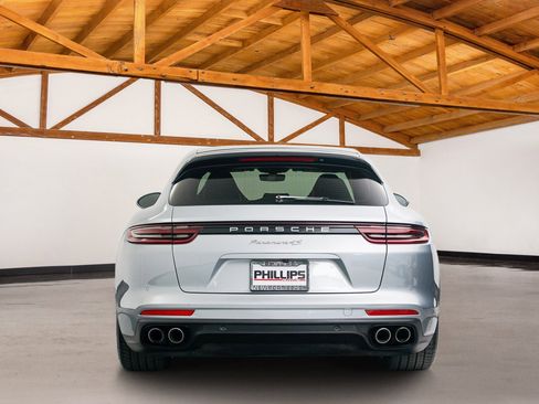 Used 2018 Porsche Panamera 4S image 4