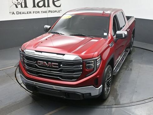 Used 2024 GMC Sierra 1500 SLT w/ SLT Premium Plus Package AWD/4WD image 44
