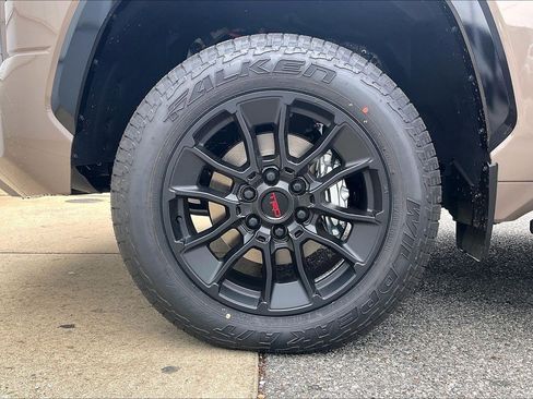 New 2026 Toyota Tundra Platinum AWD/4WD image 15