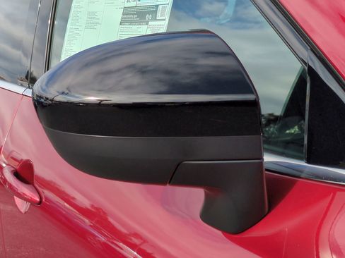 New 2026 Nissan Pathfinder SV image 12