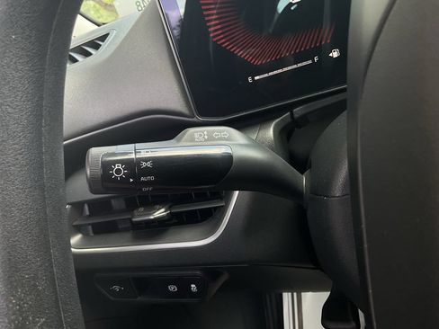 Used 2025 Kia K4 FWD image 27