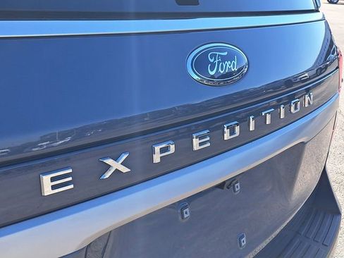 Certified 2022 Ford Expedition XLT image 8
