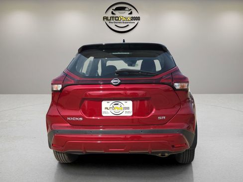 Used 2023 Nissan Kicks SR w/ Interior Electronics Package image 6