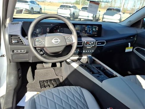 New 2026 Nissan Sentra SL image 10