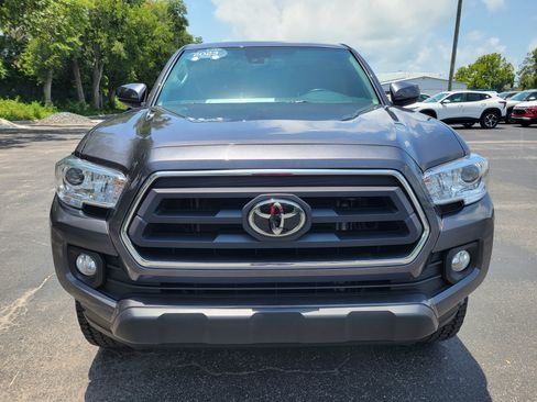 Used 2023 Toyota Tacoma SR5 RWD image 2