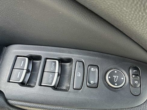 Used 2018 Honda Accord Sport image 15