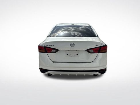 Used 2024 Nissan Altima 2.5 SL FWD image 7