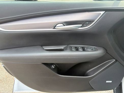 Used 2024 Cadillac XT5 Luxury AWD/4WD image 21