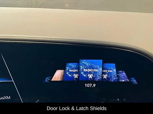 Used 2021 Cadillac Escalade ESV Sport w/ Driver Assist Tech Package image 11