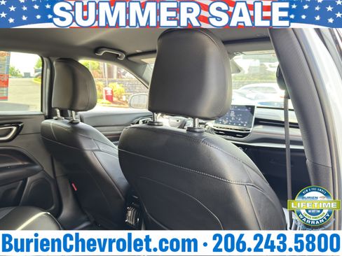 Used 2025 Jeep Compass Trailhawk AWD/4WD image 24