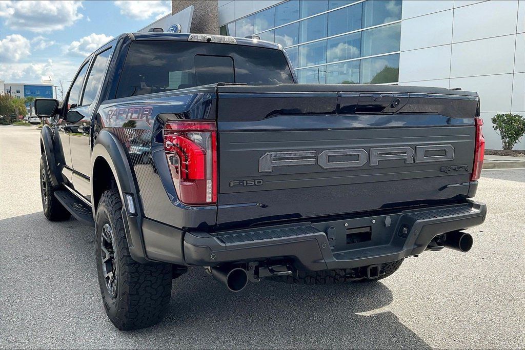 Used 2025 Ford F150 Raptor AWD/4WD image 4