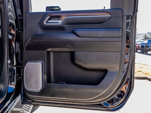 Used 2024 Chevrolet Silverado 3500 High Country w/ High Country Premium Package image 39