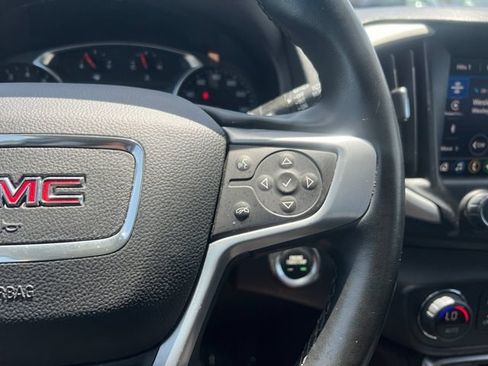 Used 2024 GMC Terrain SLT FWD image 11