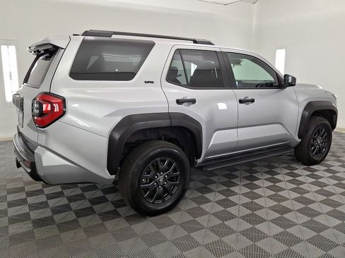 Certified 2025 Toyota 4Runner SR5 AWD/4WD image 17
