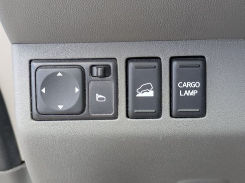 Used 2018 Nissan Frontier SV AWD/4WD image 12