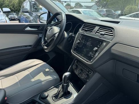 Used 2019 Volkswagen Tiguan SE w/ Panoramic Sunroof Package AWD/4WD image 30