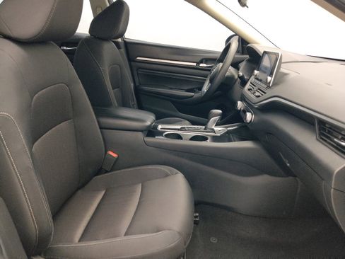Used 2021 Nissan Altima 2.5 SV FWD image 21
