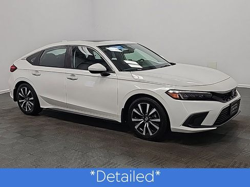 Used 2024 Honda Civic EX-L image 3