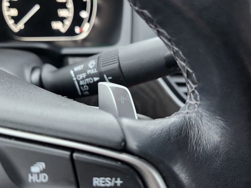 Used 2020 Honda Accord Touring image 13