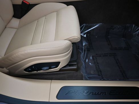 Used 2023 Porsche Panamera Platinum Edition image 35