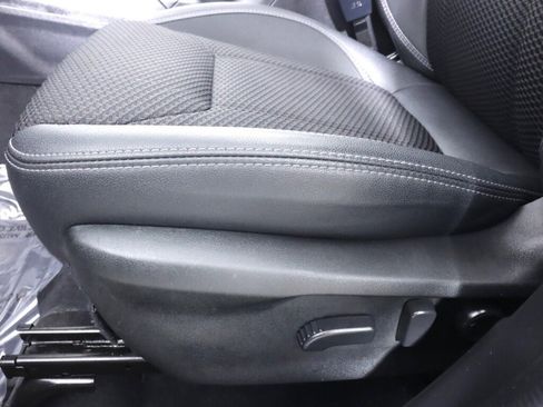 Used 2023 Subaru Forester Premium image 32