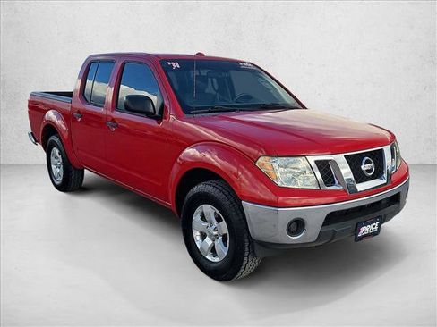 Used 2011 Nissan Frontier SV w/ SV Premium Utility Pkg image 3