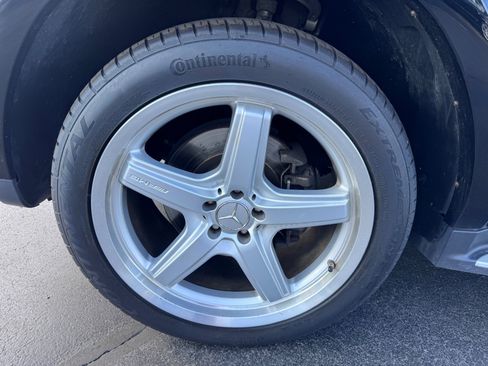 Used 2009 Mercedes-Benz GL 550 4MATIC image 34