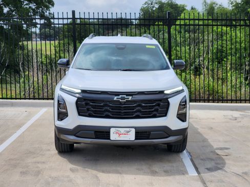 New 2027 Chevrolet Equinox LT w/ Midnight Edition FWD image 6