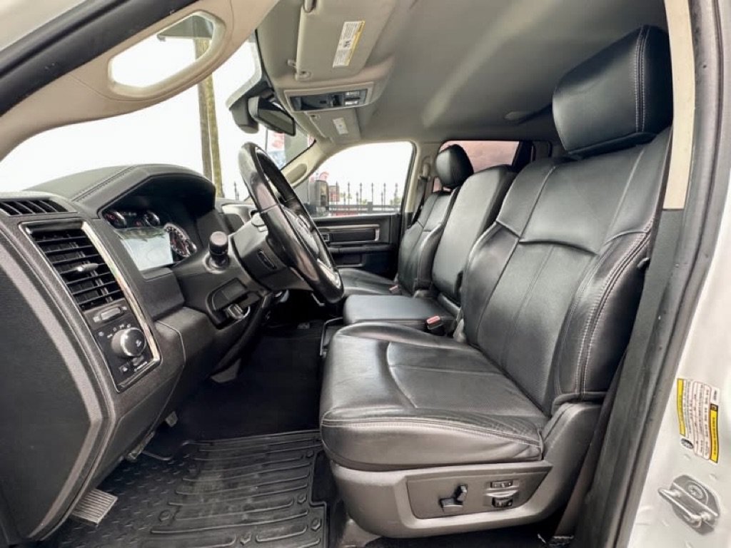 Used 2018 RAM 3500 Laramie w/ Sport Appearance Group AWD/4WD image 30