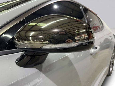 Used 2019 Kia Stinger GT1 image 12