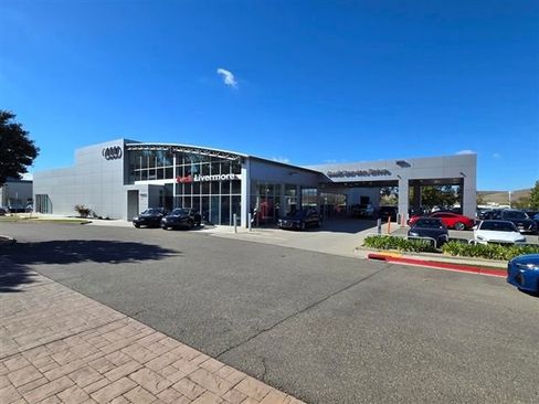 Used 2025 Audi Q5 Premium Plus w/ Premium Plus image 21