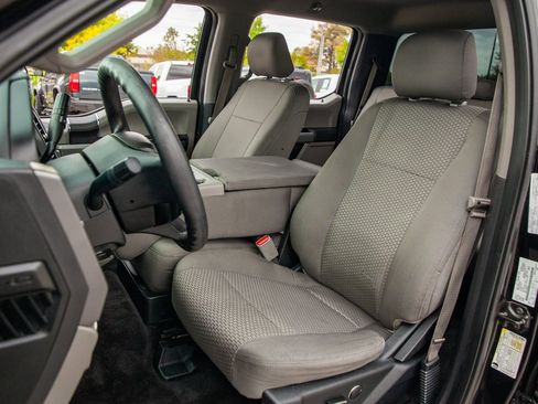 Used 2016 Ford F150 XLT image 13