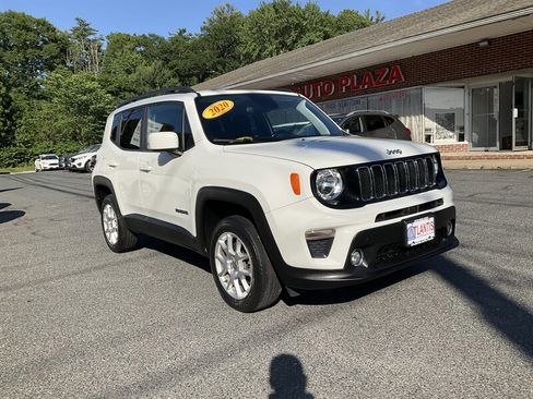 Used 2020 Jeep Renegade Latitude w/ UConnect 8.4 Nav Group AWD/4WD image 3