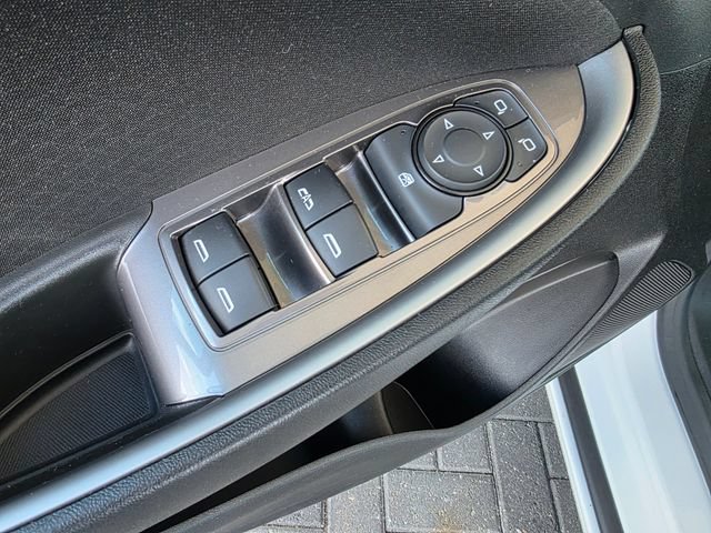 Used 2023 Chevrolet Malibu LT FWD image 20