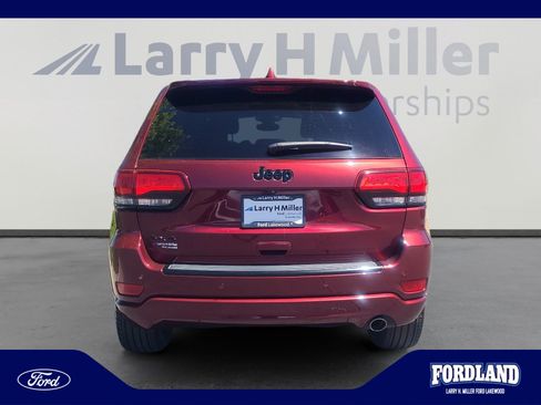 Used 2018 Jeep Grand Cherokee Altitude AWD/4WD image 4