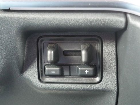 Used 2025 Ford Expedition Tremor image 37