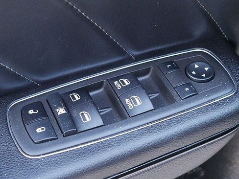 Used 2022 Dodge Charger SXT w/ Plus Group image 26