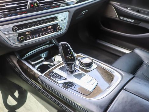 Used 2017 BMW 750i xDrive AWD/4WD image 42
