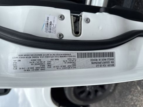 Used 2024 RAM 2500 Limited image 25