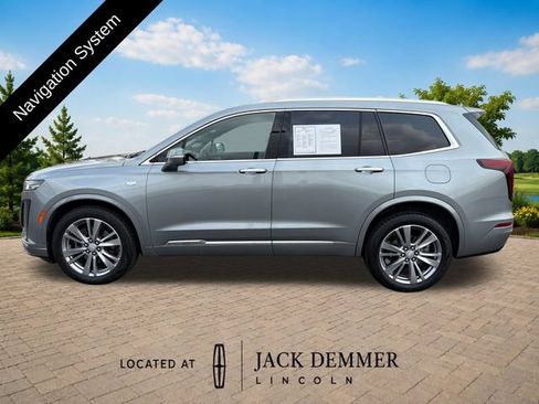 Used 2024 Cadillac XT6 Premium Luxury w/ Technology Package AWD/4WD image 3
