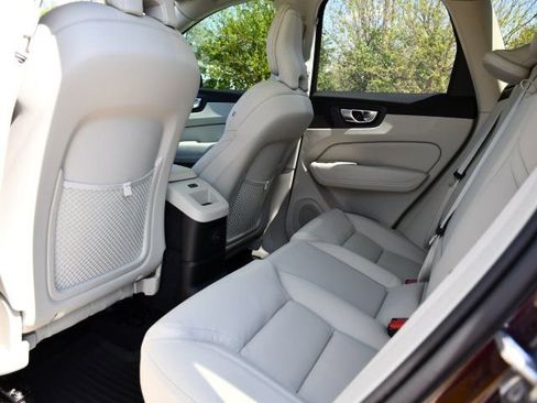 New 2026 Volvo XC60 T8 Ultra w/ Protection Package Premier AWD/4WD image 16