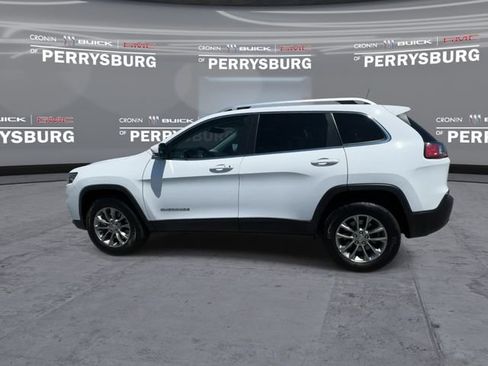 Used 2020 Jeep Cherokee Latitude Plus w/ Cold Weather Group AWD/4WD image 5