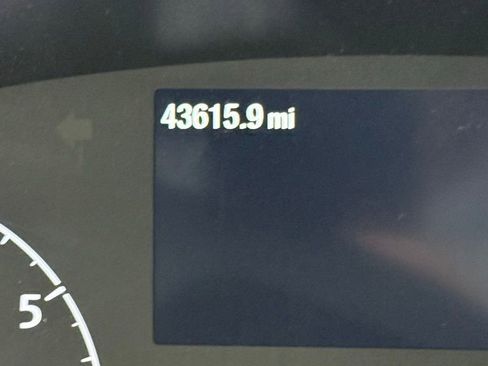 Used 2024 Ford Transit 350 XLT image 11