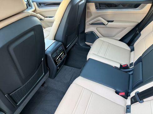 Certified 2026 Porsche Cayenne S AWD/4WD image 12