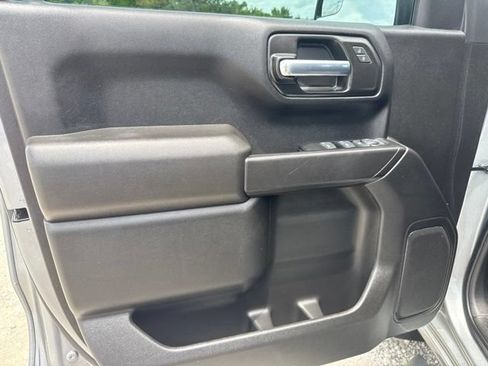 Used 2025 Chevrolet Silverado 1500 Custom w/ Turbomax Blackout Package RWD image 17