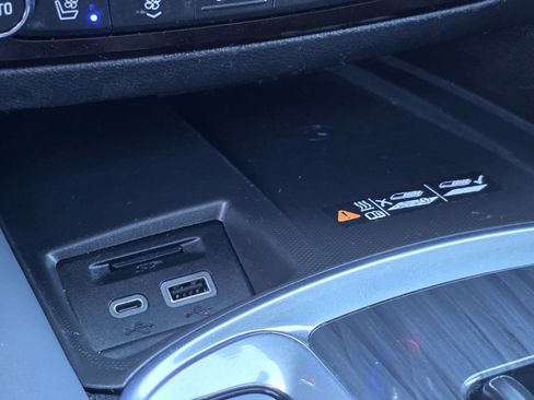 Used 2023 Buick Enclave Premium w/ Experience Buick Package image 34