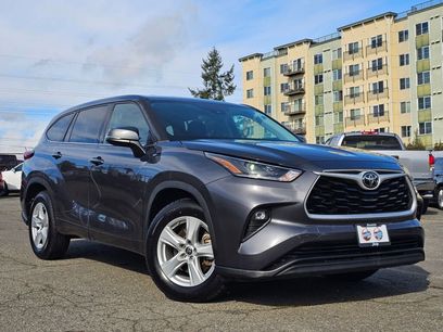 Used 2021 Toyota Highlander LE