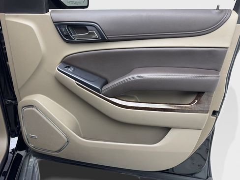 Used 2019 Chevrolet Tahoe LT w/ RST Edition image 52